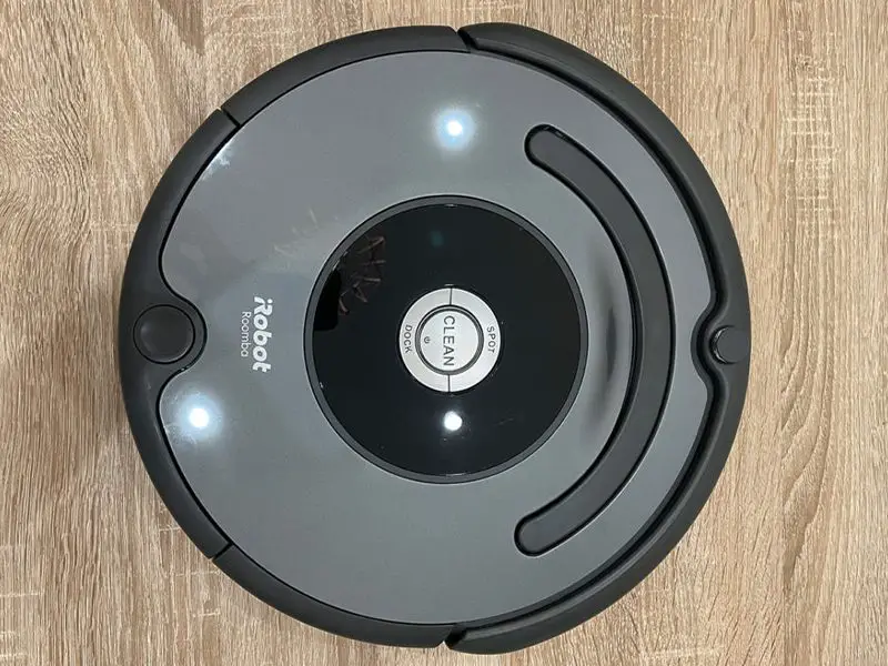 the Roomba 676